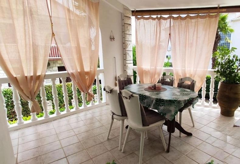 Apartment Angelina 70M From The Beach, Free Parking Novigrad Istria Esterno foto